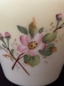 lot 103 image: Antique Porcelaine Biscuit Jar