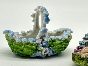 lot 119 image: Antique German Elfinware Basket Figurine and Antique German Elfinware Shoe Figurine