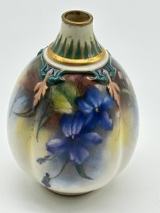 lot 145 image: Antique Miniature Hadleys English Vase
