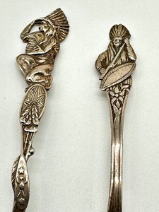 lot 150 image: Two Petite Native American Figurine Sterling Souvenir Spoons