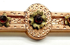 lot 166 image: Antique Gold Filled Victorian Brooch