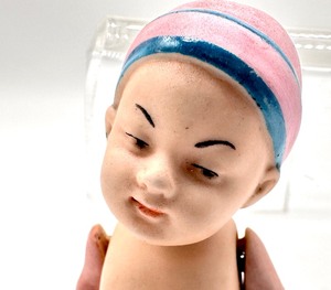 lot 174 image: Antique Chan-Chan Porcelain Doll