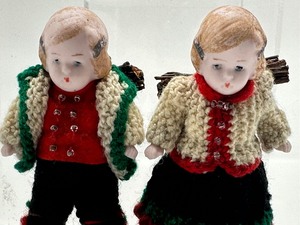 lot 175 image: Pair of Vintage Miniature Dolls