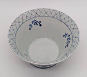 lot 196 image: Royal Copenhagen Tranquebar Blue Bowl