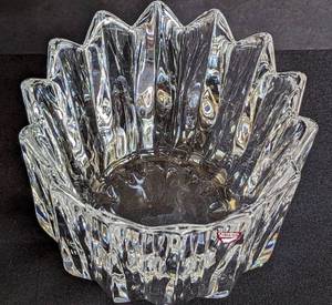 lot 199 image: Orrefors Crystal Fleur Bowl