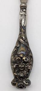 lot 204 image: Pair of Sterling Silver Handled Shoehorns