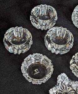 lot 222 image: Variety of Vintage Cut & Pressed Glass Salt Cellars