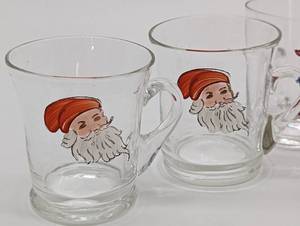 lot 227A image: Norwegian Painted Gnome Glassware