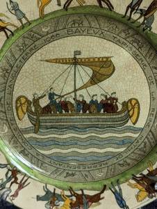 lot 257 image: Royal Doulton Bayeaux Tapestry Plate