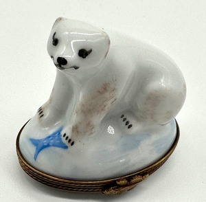 lot 81 image: Limoges Polar Bear Trinket Box