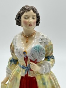 lot 74 image: Royal Doulton Henrietta Maria Porcelain Figurine HN 2005