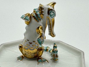 lot 66 image: Vintage Rosenthal Alligator Ring Dish