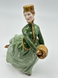 lot 46 image: Royal Doulton Porcelain Figurine Grace HN 2318
