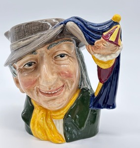 lot 41 image: Vintage Toby Mug Punch and Judy Man & Vintage Toby Mug Scaramouche