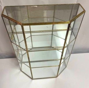 lot 206 image: Vintage Brass Glass Mirrored Back Curio Wall Shelf