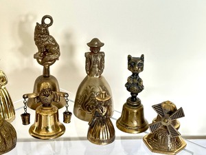 lot 105 image: Variety of Vintage Brass Bell Figurines