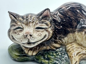 lot 114 image: Beswick Porcelain Figurine Alice Series Cheshire Cat