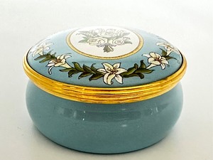 lot 119 image: Halcyon Days Diana Princess of Wales Memorial Fund Enamel Trinket Box