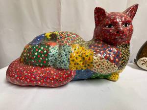 lot 274 image: Curious Cats A Collection of Decorative Cat Figurines
