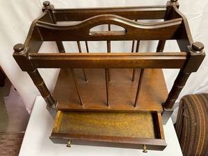 lot 278 image: Vintage Single Drawer Magazine Rack