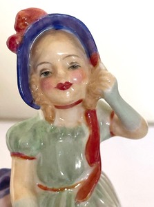 lot 170 image: Royal Doulton Ivy and Baby Figurines