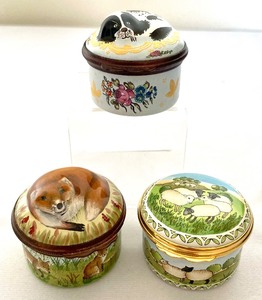 lot 171 image: Trio of Halcyon Days Enamel Trinket Boxes