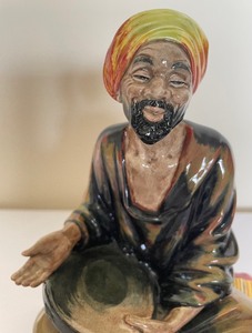 lot 190 image: Royal Doulton Mendicant Figurine HN 1365