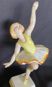 lot 302 image: Royal Worcester Tuesdays Child is Full of Grace Figurine