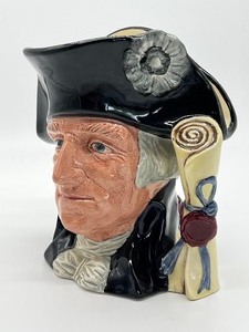 lot 132 image: Royal Doulton George Washington Character Jug D6669