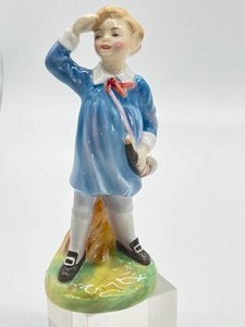 lot 160 image: Royal Doulton Little Boy Blue HN 2062 Porcelain Figurine & Royal Doulton She Loves me Not Porcelain Figurine HN 2045