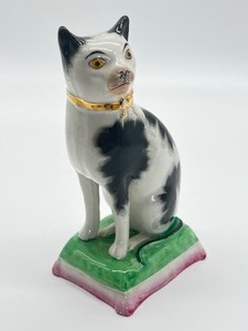 lot 169 image: Vintage Staffordshire Porcelain Cat Figurine