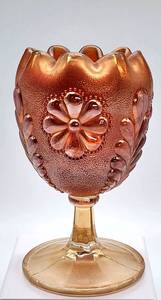 lot 311 image: Norwood Marigold Carnival Glass Vase
