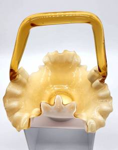 lot 312 image: Vintage Milk Glass Basket with Square Handle