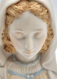 lot 333 image: Vintage Cybis Madonna Queen of Peace Figure