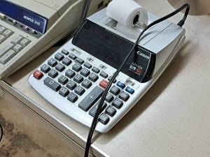 lot 527 image: Canon Electric 12-digit Clock & Calculator with 2-color Printout MP11DX