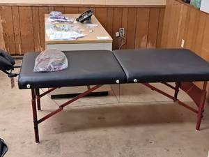 lot 525 image: 2011 MHP International Champion Portable Massage Table with Adjustable Face Cradle