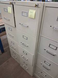 lot 306 image: Metal Locking File Cabinet 4-drawer with Key