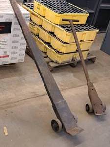 lot 345 image: Industrial 74 Moving Dolly