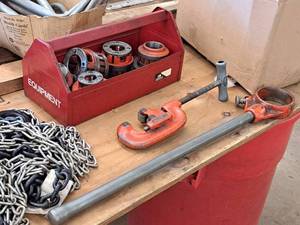 lot 361 image: Pipe CuttingThreading Attachments with Metal Tool Tote