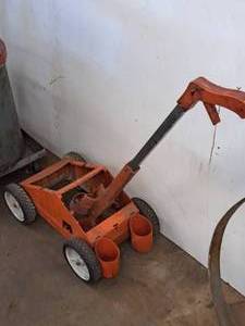 lot 375 image: Paint Striping Cart
