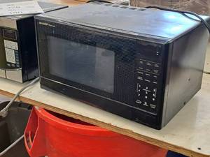 lot 379 image: Sharp Household Carousel Microwave Oven