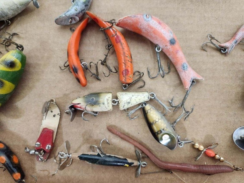 Nice Lot of Old Vintage Fishing Lures