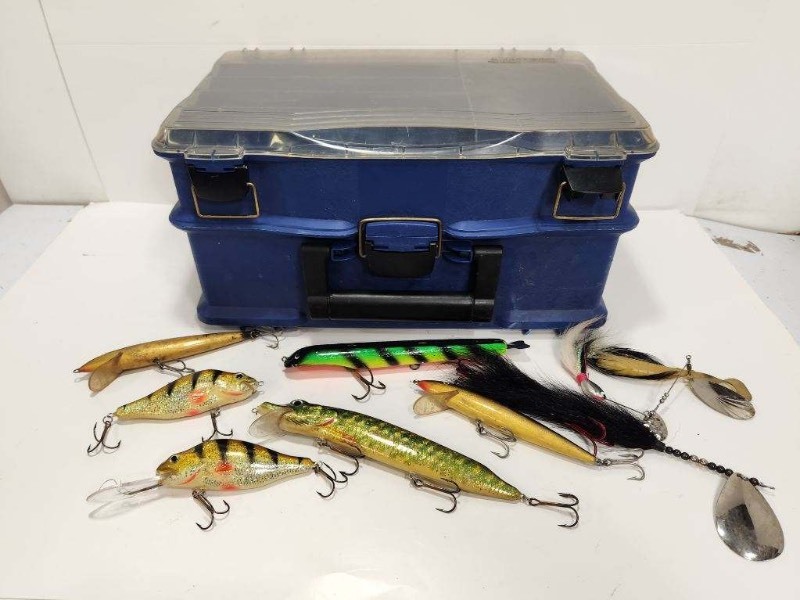 Tackle Box w/ Large Muskie Fishing Lures, Large Little Canada Estate  Auction - Antiques Collectibles & MORE!!