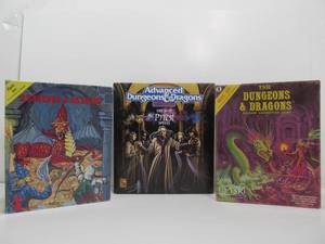 lot 34 image: Group of Vintage Dungeons & Dragons RPG Game Sets