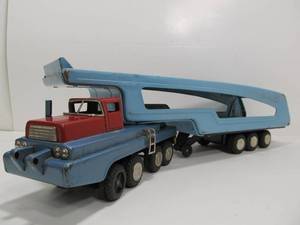 lot 37 image: Large Vintage 1960s Japanese SSS Internation Tin Toy Car Carrier Truck & Trailer