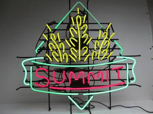 lot 7 image: Awesome LARGE Working Neon SUMMIT Beer Sign