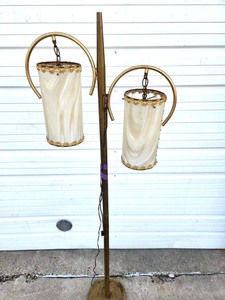 lot 163 image: Mid Century Bass Dual Shade Floor Lamp