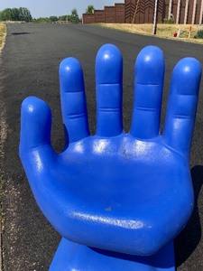 lot 146 image: Large Vintage Cobalt Blue Hand Chair