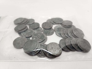 lot 226 image: Lot of Approx 40 1943 Stel Wheat Pennies