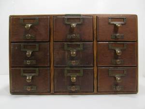 lot 133 image: Beautiful Antique 9-Drawer Oak File Cabinet
